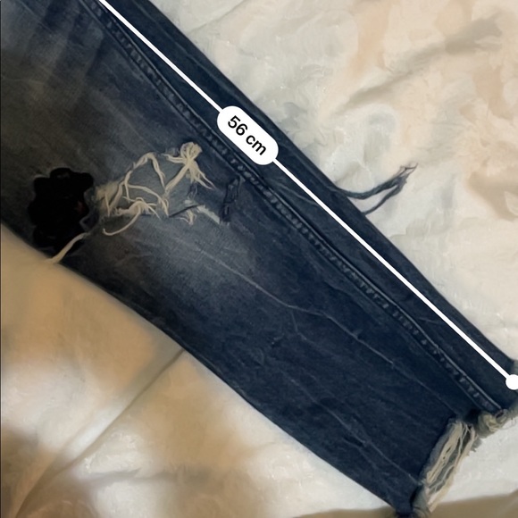 A&F Girlfriend Jeans - Embroidered 00 Short - Picture 11 of 11